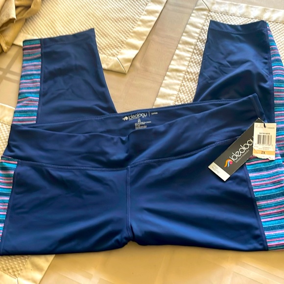 Crop Leggings. NWTππ¦ - Picture 1 of 7